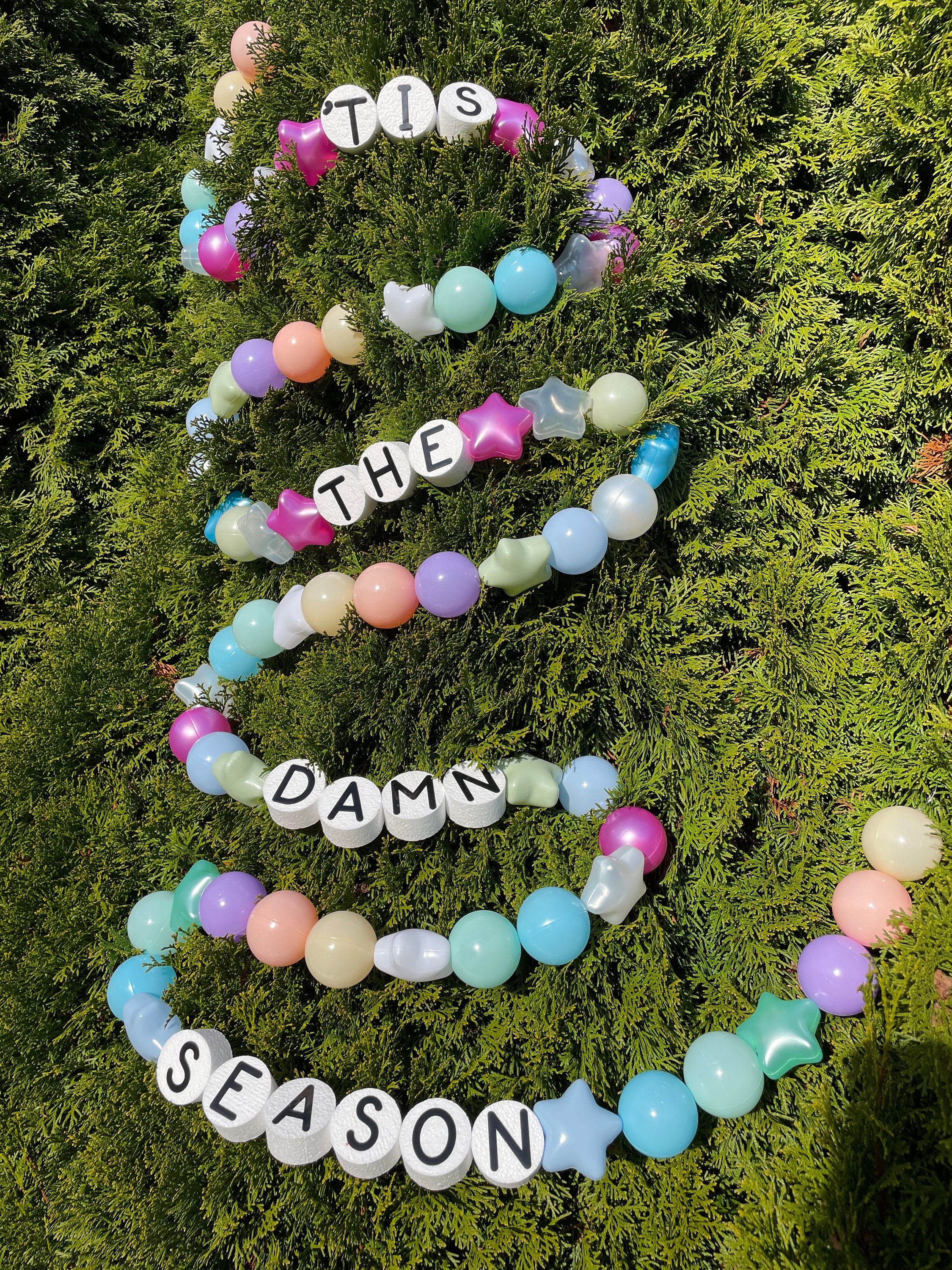 HUGE TAYLOR SWIFT Friendship Bracelet Garland - Etsy