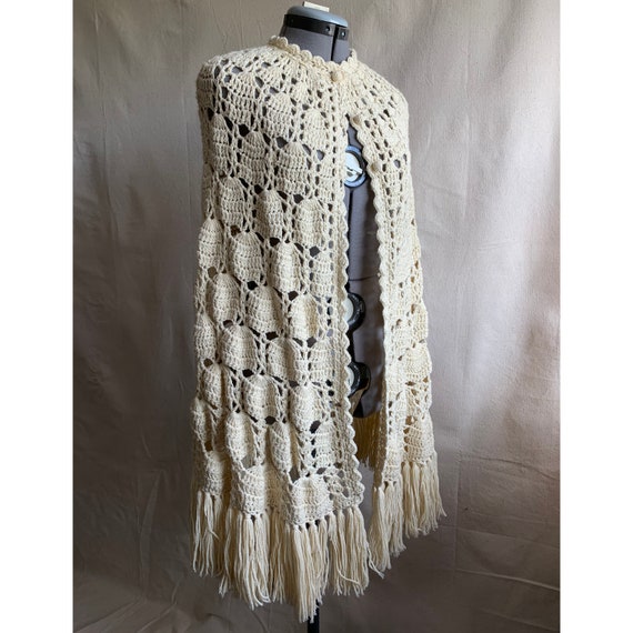 Vintage Crocheted Poncho, Shawl / Handmade 70s / … - image 1