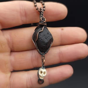 Amuleto de obsidiana con lágrima apache n.° 20, colgante envuelto en alambre, collar de cobre, joyería hecha a mano