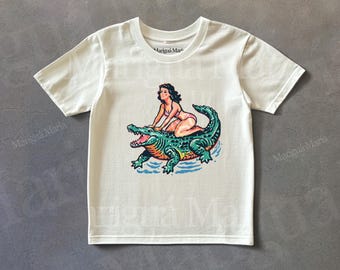 Retro Surf Graphic Tee, Vintage 90s Tshirt, Sea Life Shirt, Marine Nature Shirt, Old Tattoo Shirt, 2000s Clothes, Beach Shirt, Gift For Her