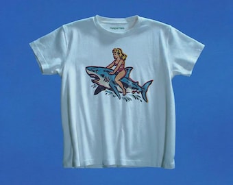 Retro Shark Graphic Tee, Vintage Sea Life Tshirt, 90s Surf Shirt, Marine Nature Shirt, Funny Shirt, 2000s Clothes, Beach Shirt, Gift For Her