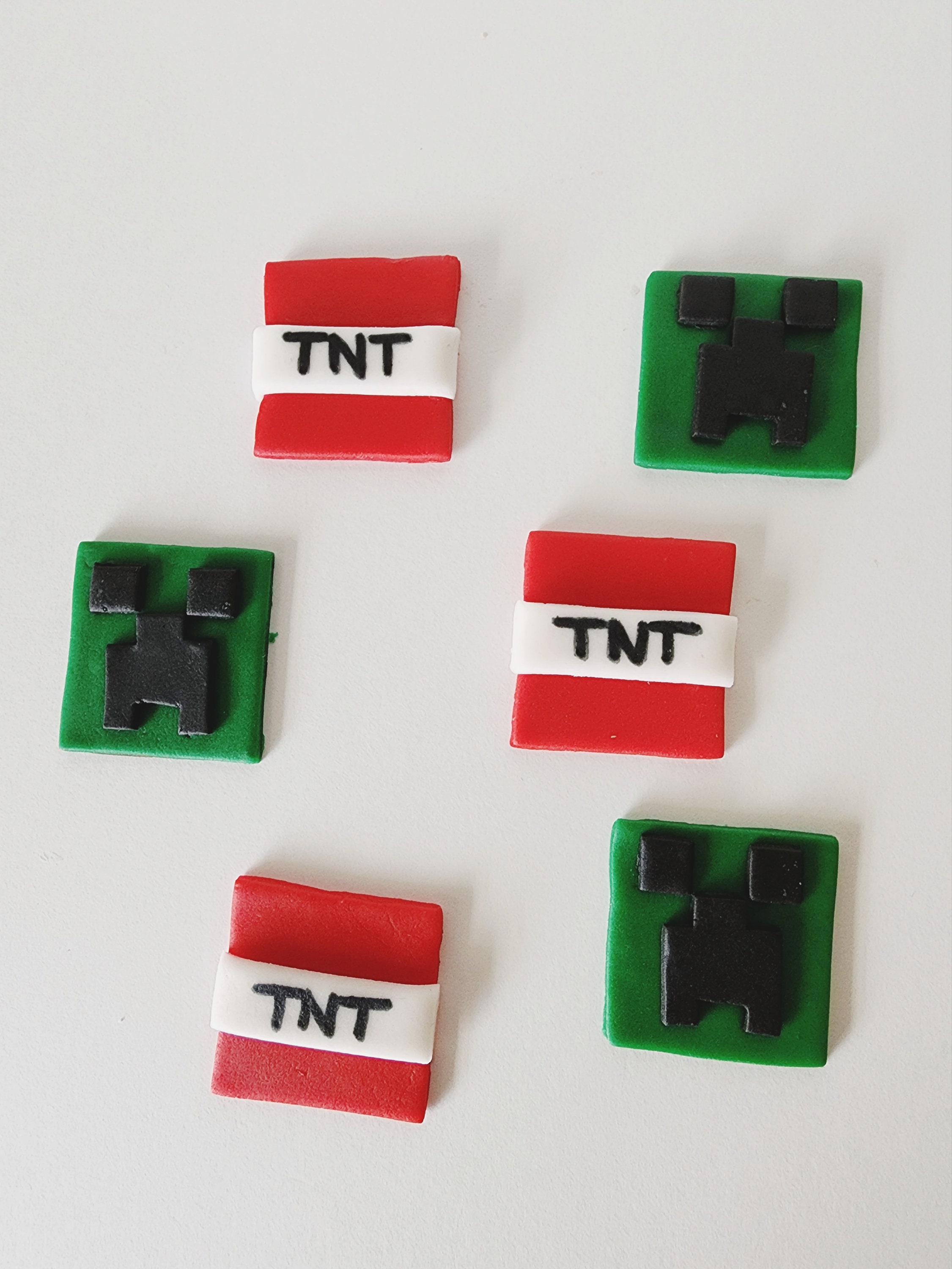 Minecraft Inspired Fondant Cake Toppers Minecraft Inspired Fondant Cake Toppers