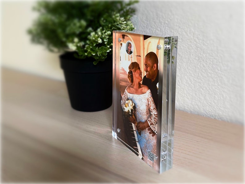 oPHOTO Interactive microchipped photo Photo frame image 4