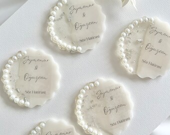Personalized silver magnets with pearls | Party favors |