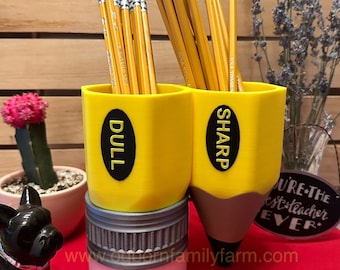 Pot à crayons mat pour le bureau des enseignants du primaire, fabriqué dans l'Oregon, aux États-Unis. Méfiez-vous des imposteurs qui utilisent nos photos.