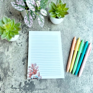 Minimalist Coral Notepad, Cute Kawaii Aesthetic Memo Pad, Notepad for Notetaking To Do Lists and Reminder Notes