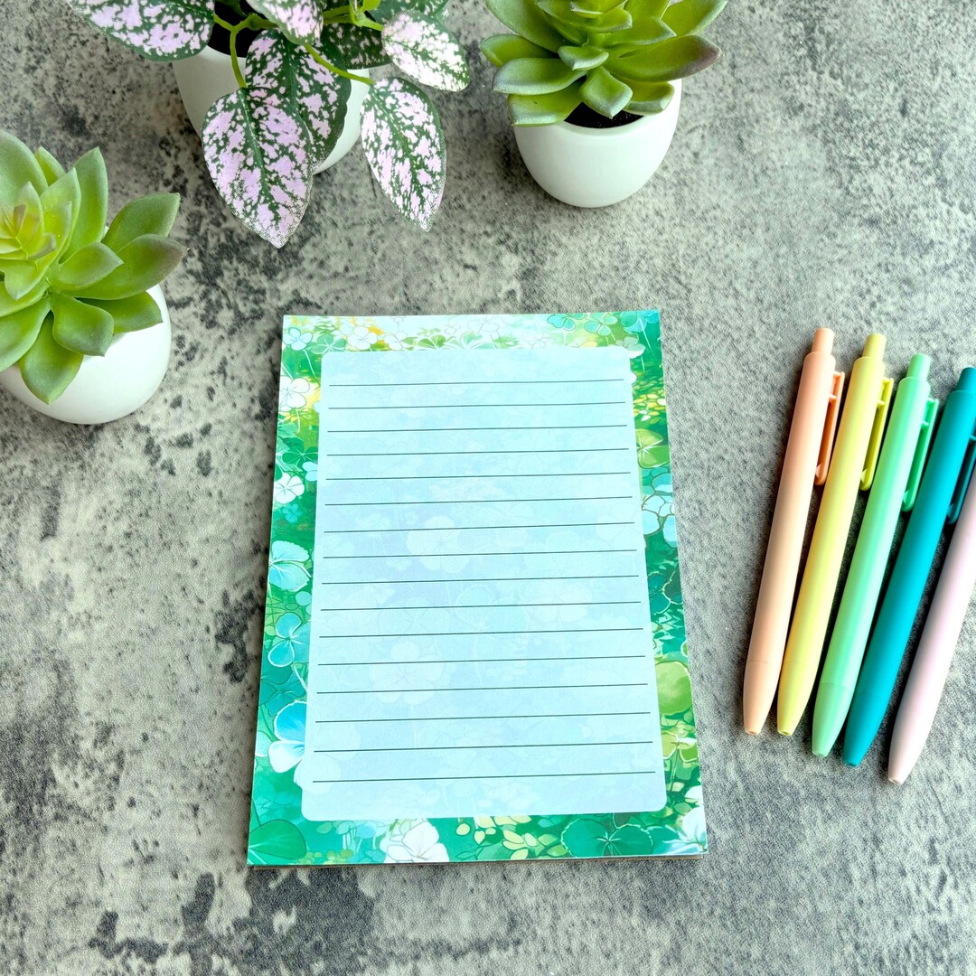 Simple Green Clover Notepad, Cute Kawaii Aesthetic Memo Pad, Notepad ...