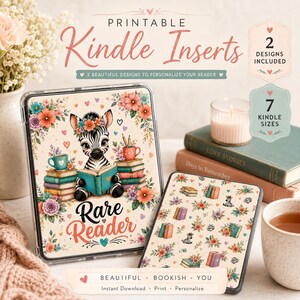 Op de afbeelding: Printbare Kindle-inlays met twee ontwerpen. Eén ontwerp toont een zebra die een boek leest met bloemen en de tekst Rare Reader. Het tweede ontwerp is een herhalend patroon van boeken, bloemen en zebra's. Inclusief 2 ontwerpen en 7 formaten.