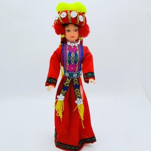 Vintage Chinese Ethnic Doll In Traditional Ornate Attire Free Standing   25