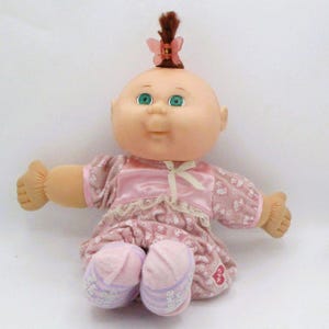 Vintage 1995 Mattel DPK MB2 Doll Rote Haare Grüne Augen Outfit
