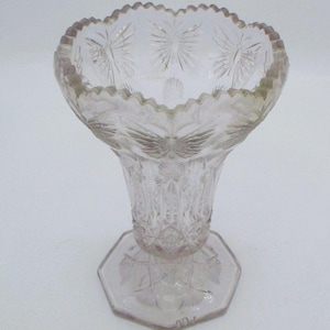 Antike Klarglas gewellte Kante Blumen Schmetterling Vase 1907? Eapfr