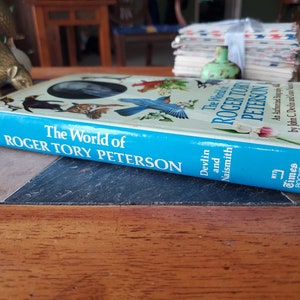 The World of Roger Tory Peterson An Authorized Biography by John C. Devlin and Grace Naismith Vintage Book 1977 image 3