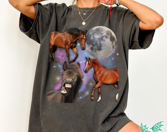 Vintage Horse Graphic T-shirt, 90s Distressed Horse Shirt, Retro
