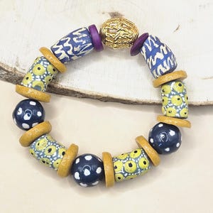 Ghana Krobo Recycled Glass Beaded Bracelet: Chunky Ceramic Accent