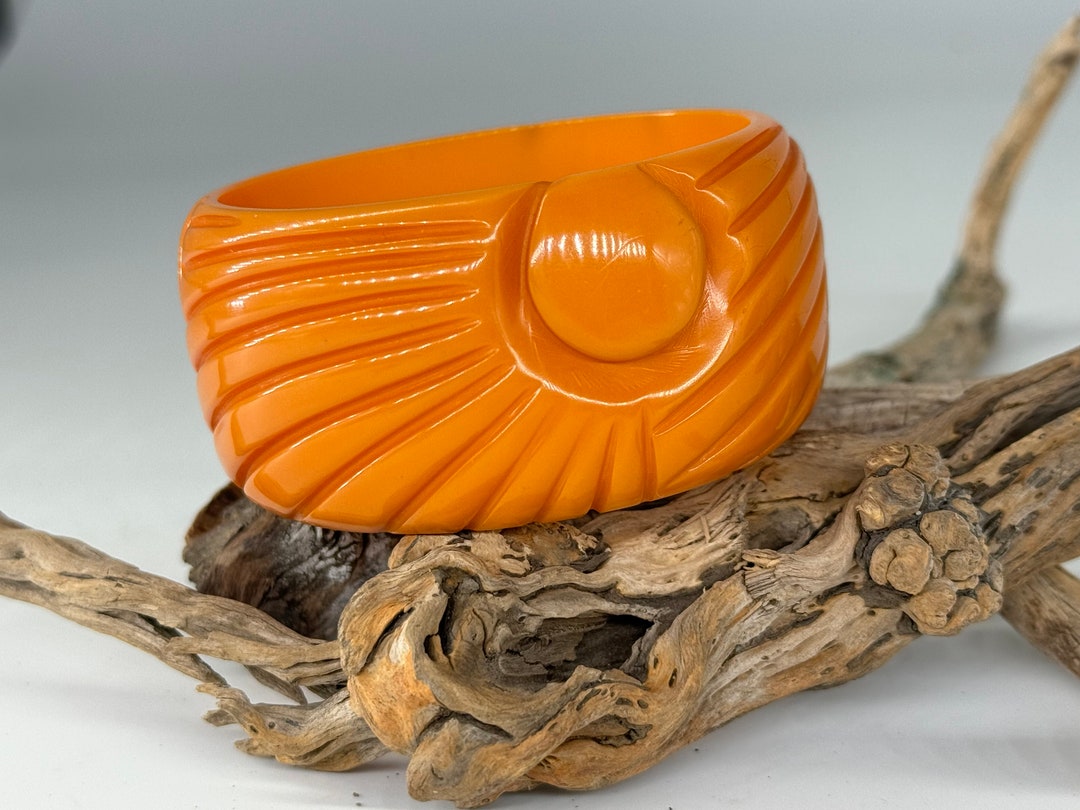 Bakelite Bangle Bracelet 1950's Era Vintage Carved Etsy