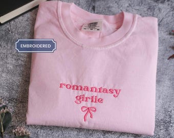 Romantasy Reader girlie Shirt | Fantasy Romance girlie cottagecore  Book Gift For Her ACOTAR Fourth Wing FBAA Throne Of Glass Book Lover