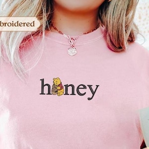Komfortfarben Honig Herbst Pooh Sweatshirt, Herbst Thema Rundhalsausschnitt, Winnie Pooh Sweatshirt, Herbst Pullover, Halloween Sweatshirt, Vintage Pullover