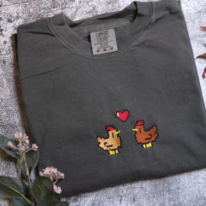 EMBROIDERED Stardew Valley Chicken Sweatshirt, Perfect Gift for Gamers, Stand out with Gaming-inspired Fashion, Handcrafted Gaming Apparel