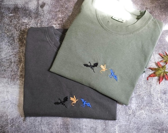 Embroidered Tiny Dragons Embroidered Fourth Wing BookTok Bookish Gift Dragon Basgiath War College Comfort Colors Tees, Gildan Sweatshirts