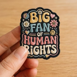 Écusson personnalisé grand fan des droits de l'homme, écusson brodé floral rétro mignon, cadeau féministe, insigne de déclaration d'égalité