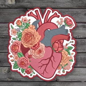 Custom Anatomical Heart Embroidered Patch Floral Heart Medical Art Badge Iron On Sew On Jacket Backpack Gift For Nurse Doctor