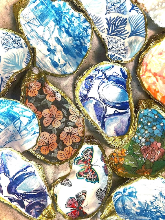 Decoupaged Oyster Shell Ring Dish: Coastal Trinket Holder, Gold Leaf Accent