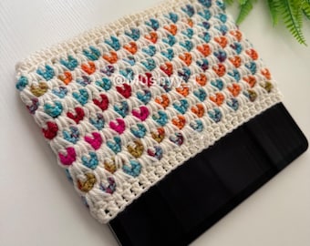 Crochet Pattern- Cozy Hearts iPad Book & Kindle Sleeve By Mushyy
