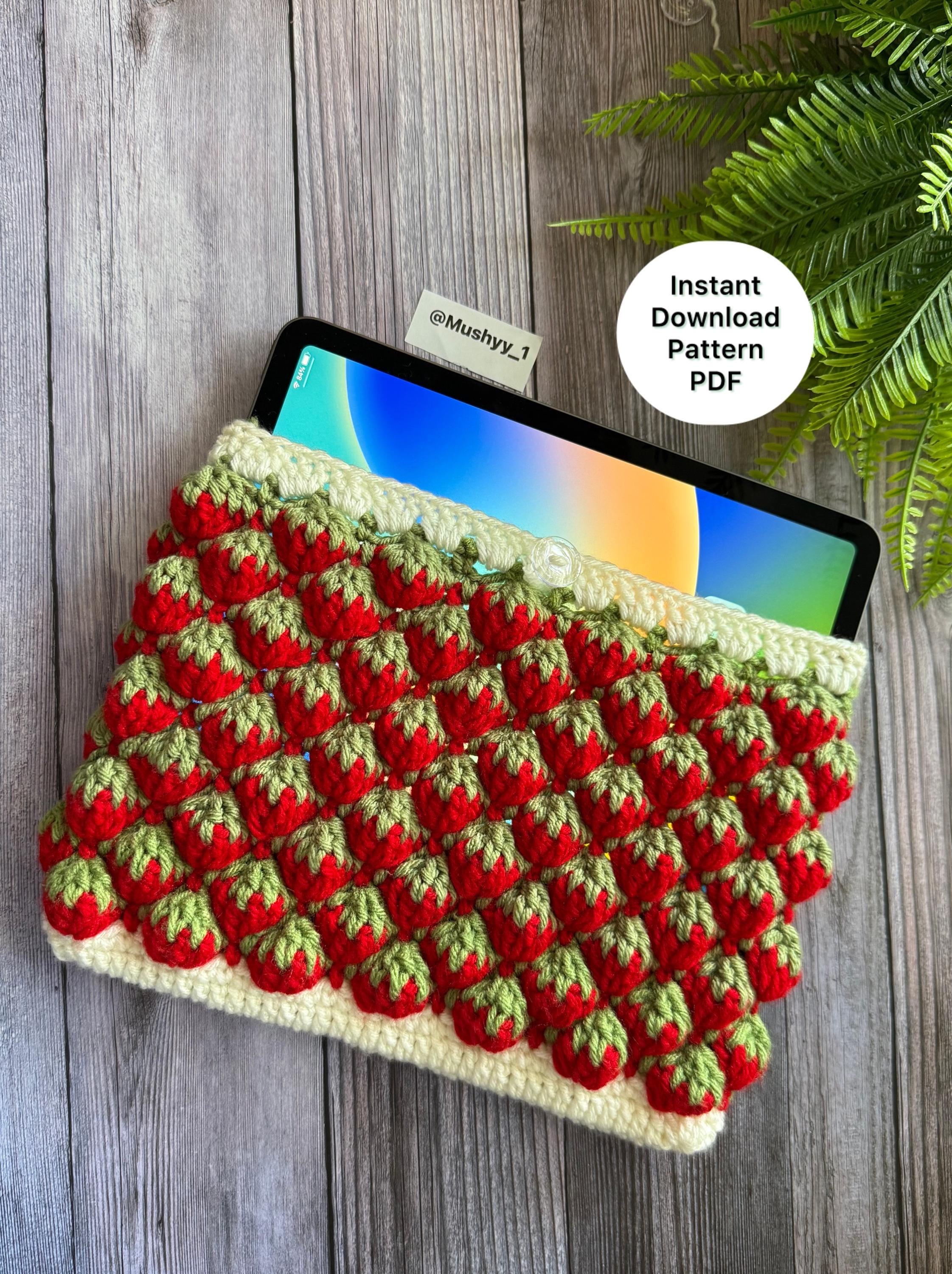 Bible　苺編みタブレットケース Crochet Strawberry LOVE iPad Sleeve Pattern: Beginner-friendly PDF