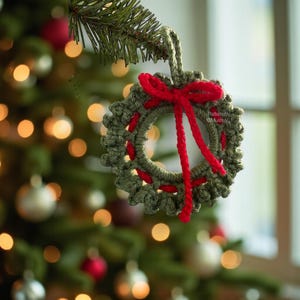 Crochet Christmas Wreath Ornament By Mushyy
