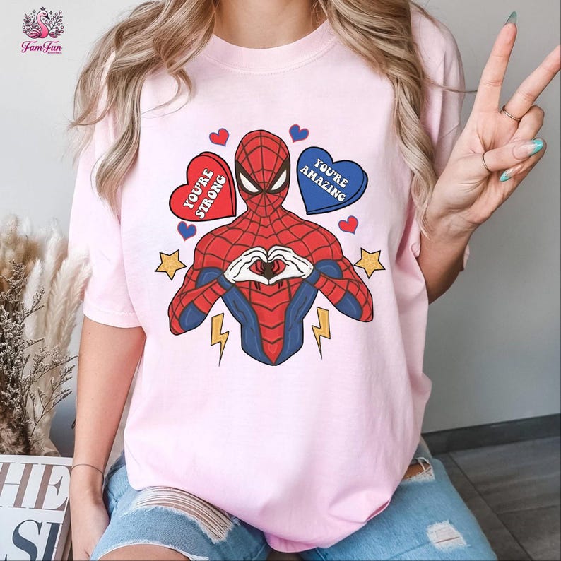 vintage Super-héros Spider Man Saint-Valentin | Sweat-shirt SpiderMan Lovers Saint-Valentin | Cadeaux pour couples | Chemise assortie pour couple | T-shirt super-héros image 1