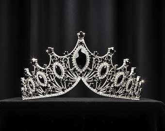 Black Crystal Gothic Queen Tiara – Silver Rhinestone Headpiece