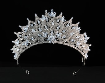 Silver Crystal Queen Crown Tiara, Rhinestone Birthday  display picture 1