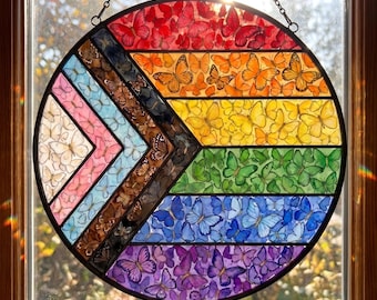 Attrape-soleil en vitrail papillon LGBT, signe artistique fierté amour, décoration de fenêtre colorée