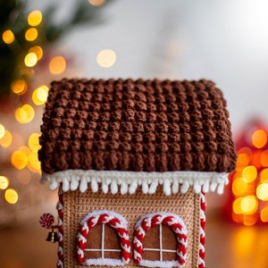 Amigurumi pattern crochet Gingerbread House, Christmas house decor, Pattern Gingerbread House, Crochet house, Amigurumi house, PDF tutorial image 4