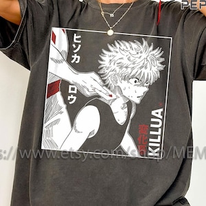 Retro Silver-Haired Assassin Japanese Kanji Manga Tee | Harajuku 90s Anime Shirt