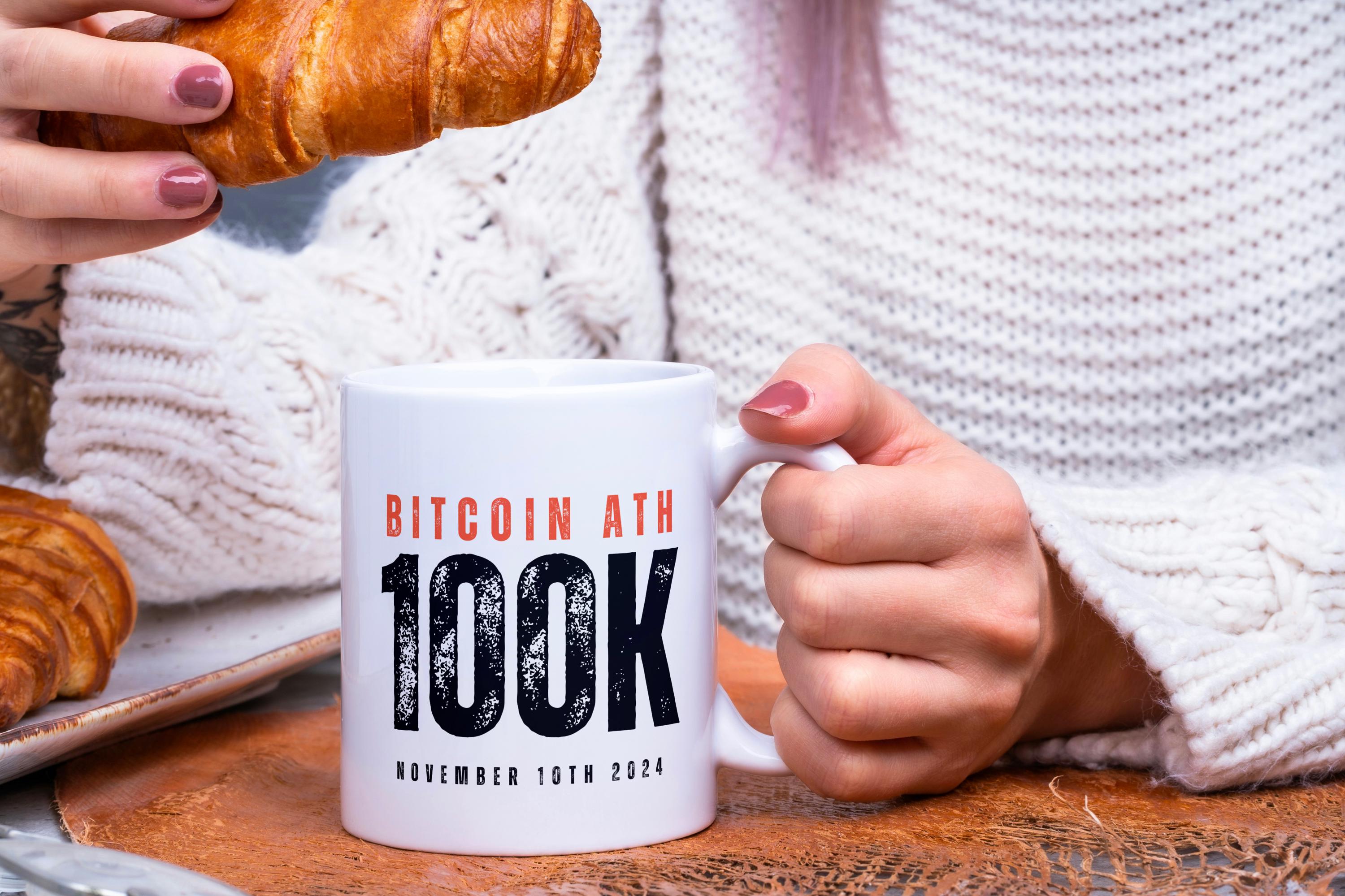 ビットコイン10万マイルストーンマグ：暗号通貨投資家へのギフト