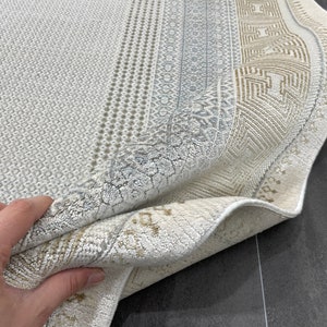 Modern Bamboo Area Rug 5x8: Cream & Beige Turkish Carpet