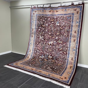 Animal Patterned Bamboo Silk Rug: 7x10 Red Carpet