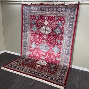 Traditional Red Bamboo Silk Rug 7x10: Anatolian Turkish Carpet