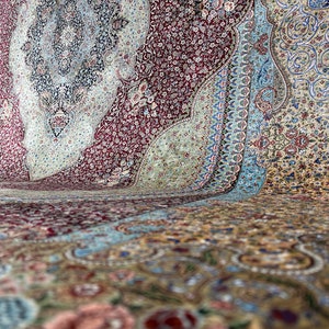 7x10 Bamboo Silk Rug: Traditional Turkish Carpet