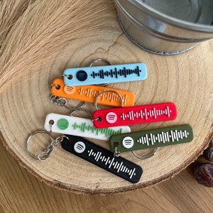 Personalisierter Spotify-Code Schlüsselanhänger  | 32 Farboptionen für individuelles Design |  Umweltfreundliches 3D-Druck Musikgeschenk