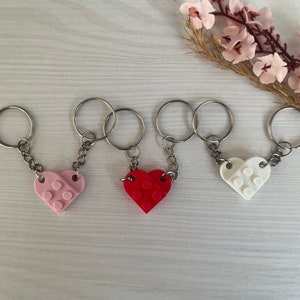 Liebespaar Keychains 2-teiliger Herz-Schlüsselanhänger im Lego-Design, perfekt für Paare Bild 4