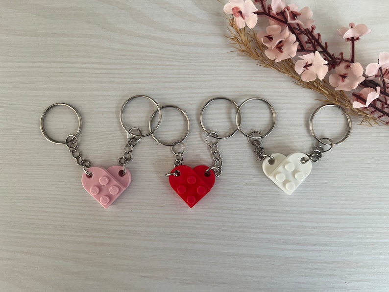 Love Couple-sleutelhangers 2-delige hartsleutelhanger in Lego-ontwerp, perfect voor koppels afbeelding 4