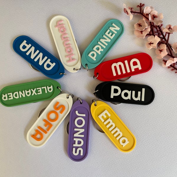 Name keychain can be personalized with text, shopping cart chip replacement, various colors, durable, modern and stylish. 3D printed