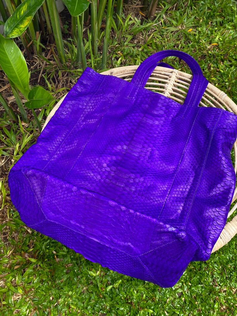 bolso de mano de pitón genuino Morado
