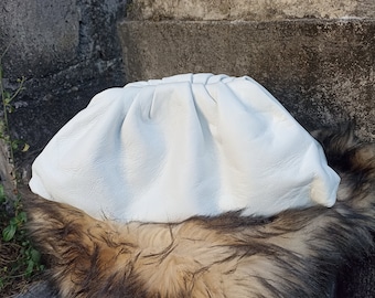 Mini pochette blanche en peau d'agneau