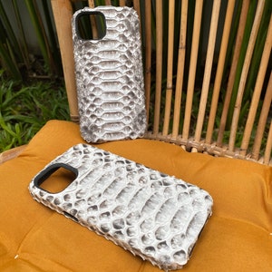 Leren iPhone-hoesje met python
