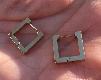 Small Square Hoop Earrings in Gold - Destiny Geometric Gold Earrings • Minimalist Gold Earrings • 18K Gold Plated Earrings • Dainty earrings