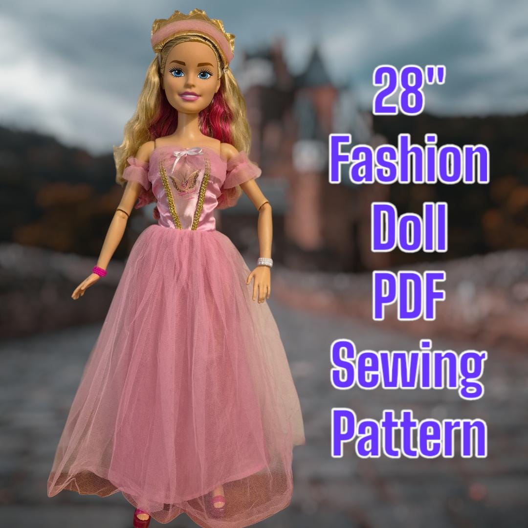 doll princess dress pattern Sew a Renaissance princess dress for Barbie w/free patterns @ ChellyWood.com #Handmade #DollClothes