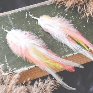Small boho Earrings, Boho Feather earrings, Hippie earrings, Bohemian earrings, Small Feather Earrings, Boho Earrings, Feather earrings